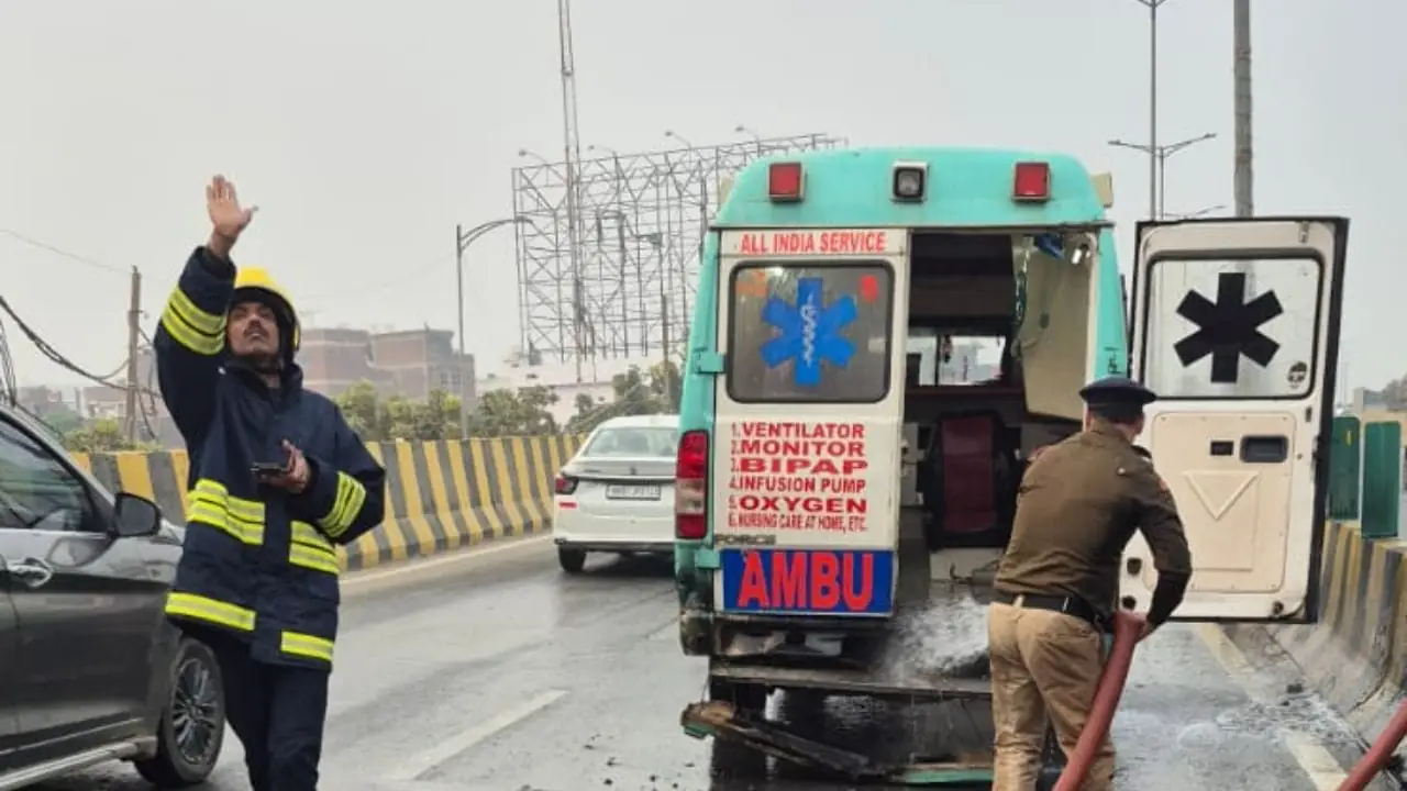 Miracle Escape: Patient Leaps from Fiery Ambulance in Patna