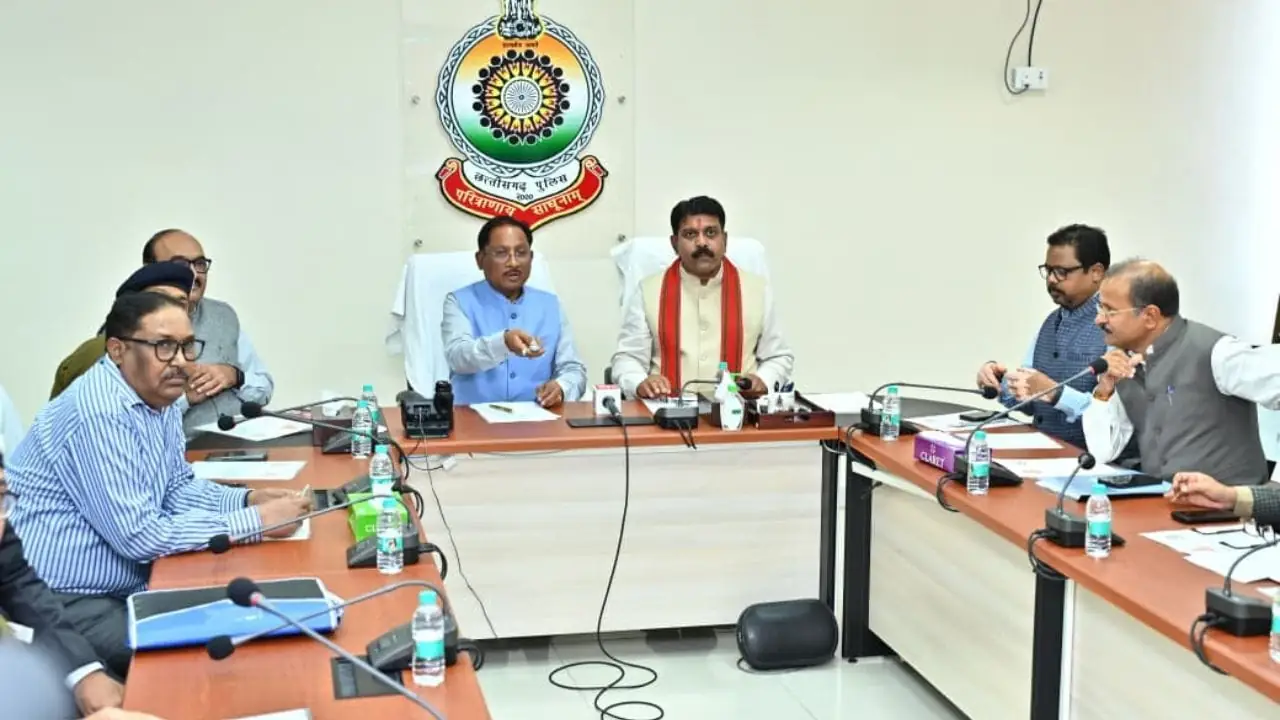 CM Sai Launches Chhattisgarh Cops’ Silver Jubilee Medal Amid Applause