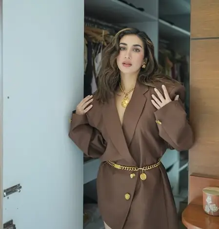 तू या मैं