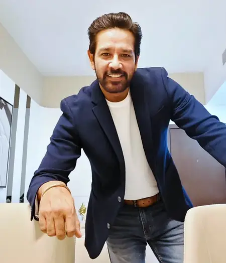 सावधान रहिए, सतर्क रहिए