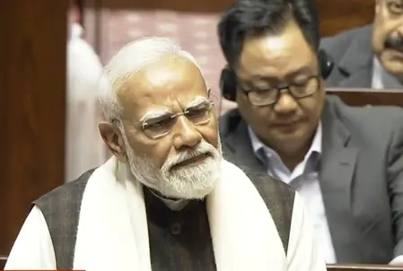 आईना देख लिया तो अपनी सच्चाई कहां छुपाओगे...