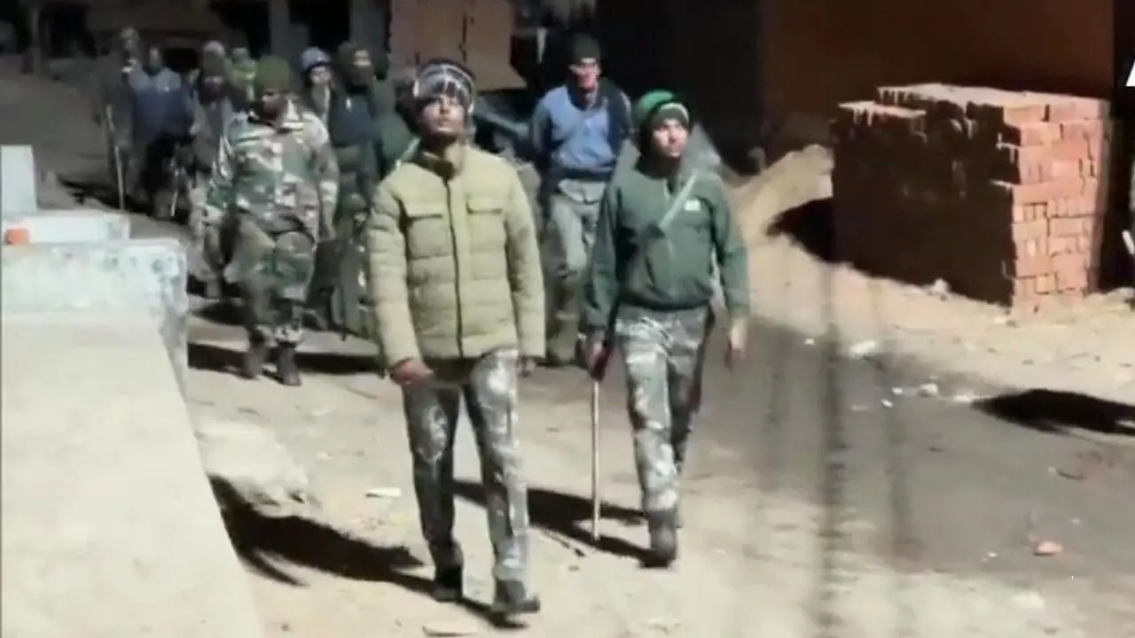 Violence Erupts in Hazaribagh During Saraswati Procession