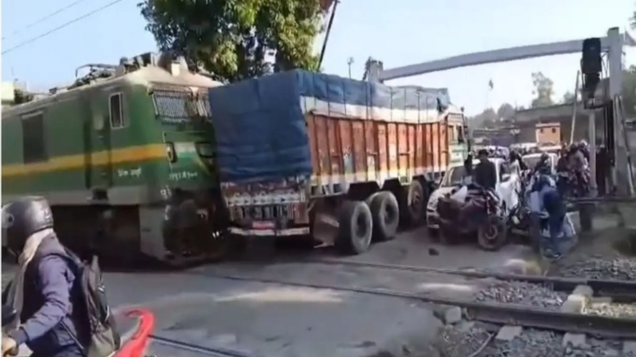 Investigation Launched After Train Hits Truck in Deoghar