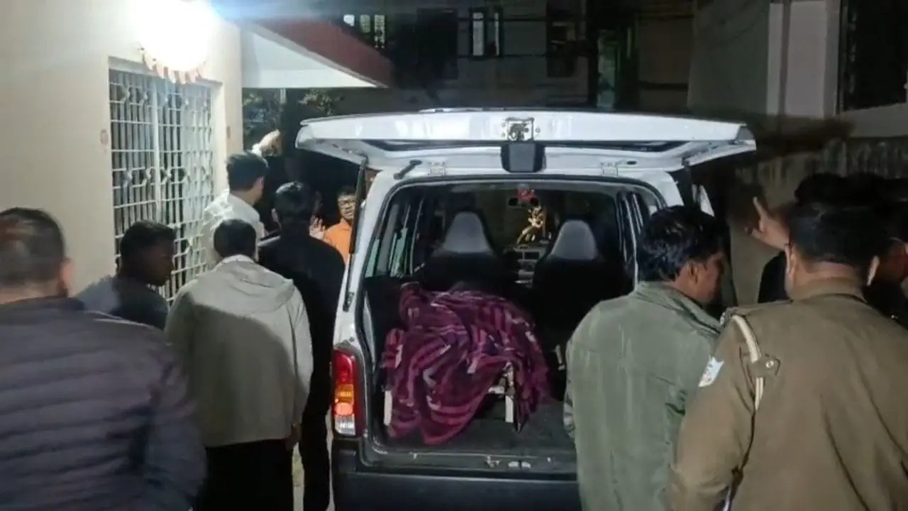 Ranchi Family Crisis: CA Aspirant Dies by Suicide, Kin Try to Follow